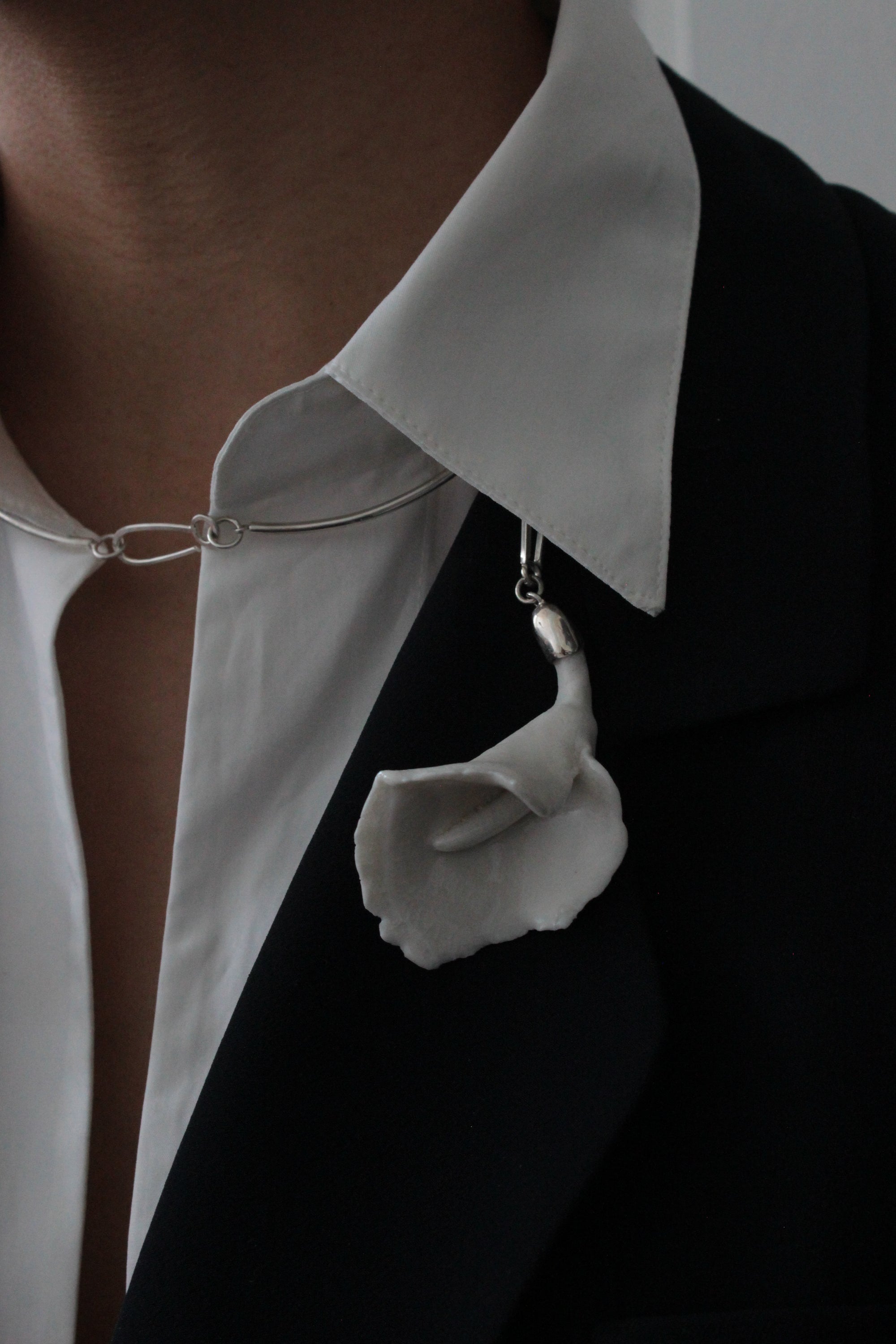 The Calle Lily Collar