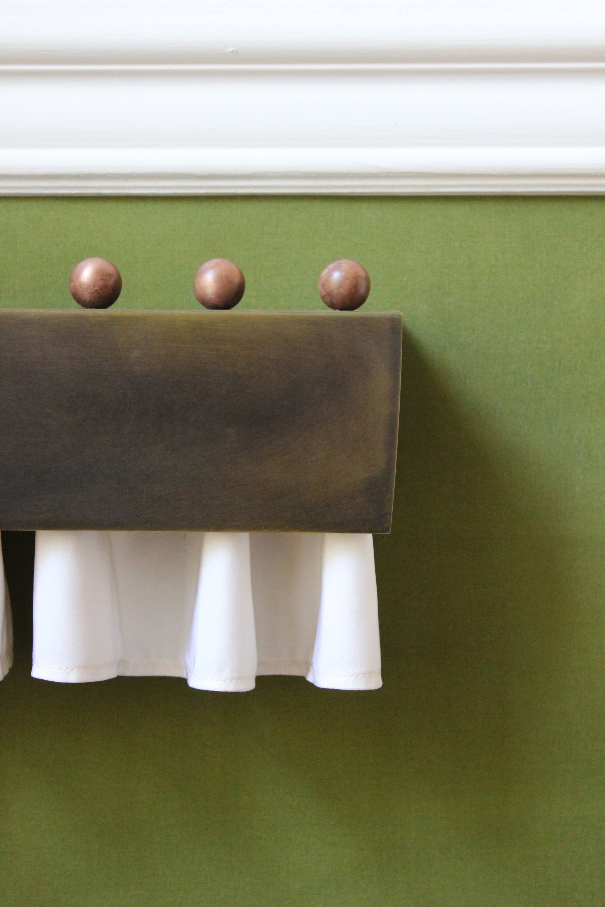 Renaissance Curtain Sconce